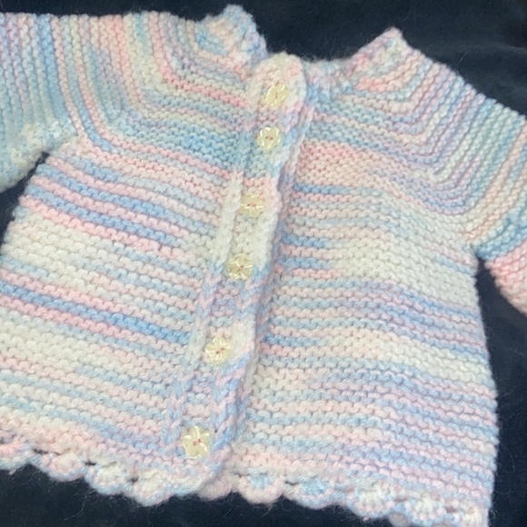 Handmade baby wool sweater - Picture 2 of 2